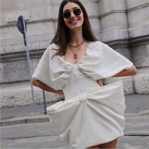 NWOT Zara 2Pcs Ecru Set Bodysuit w Puff Sleeves & Voluminous Skirt w Bow Detail